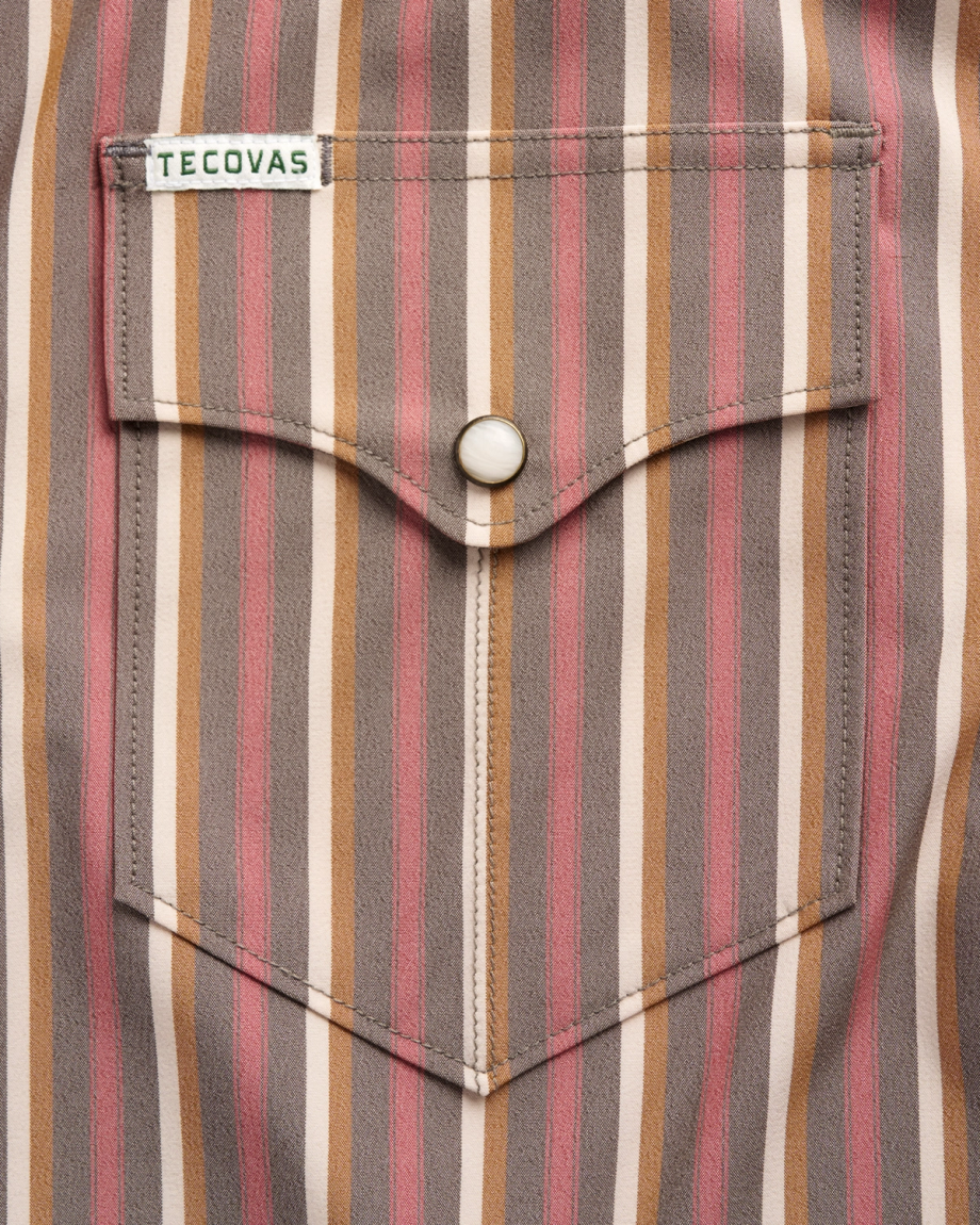 Closeup detail view of Men's Performance Western Pearl Snap - Smokey Olive/Multi